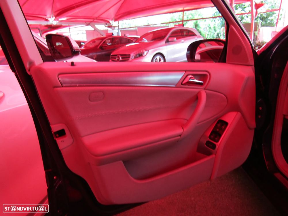Mercedes-Benz C 220 CDi Avantgarde Aut. - 9