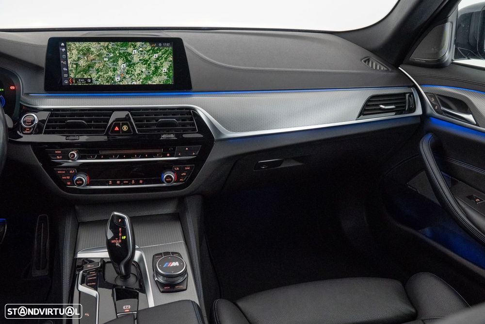 BMW 520 d Pack M Auto - 29