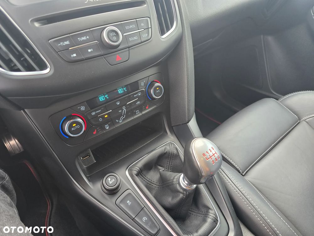 Ford Focus - 17