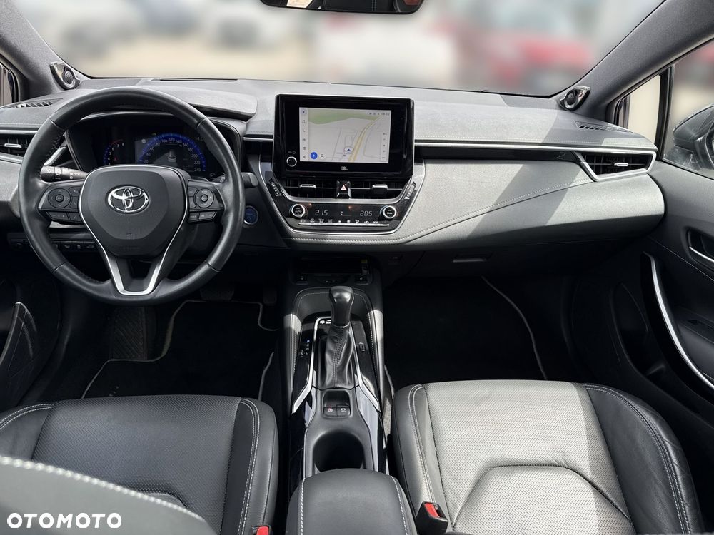 Toyota Corolla - 13
