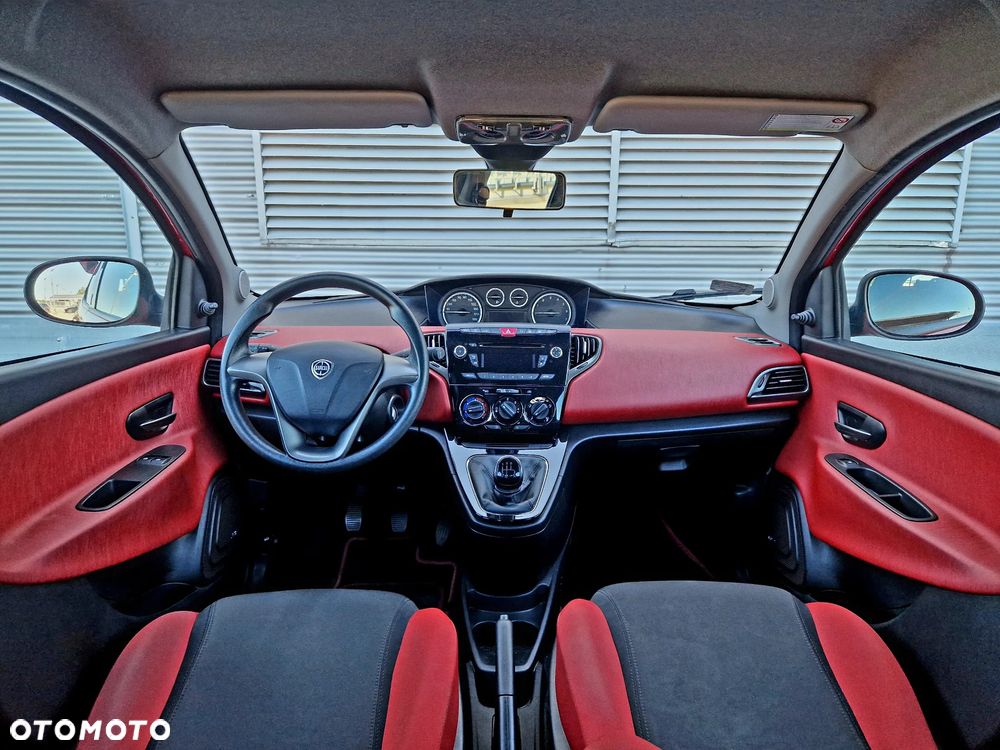 Lancia Ypsilon 1.2 8V Black&Red S&S - 22