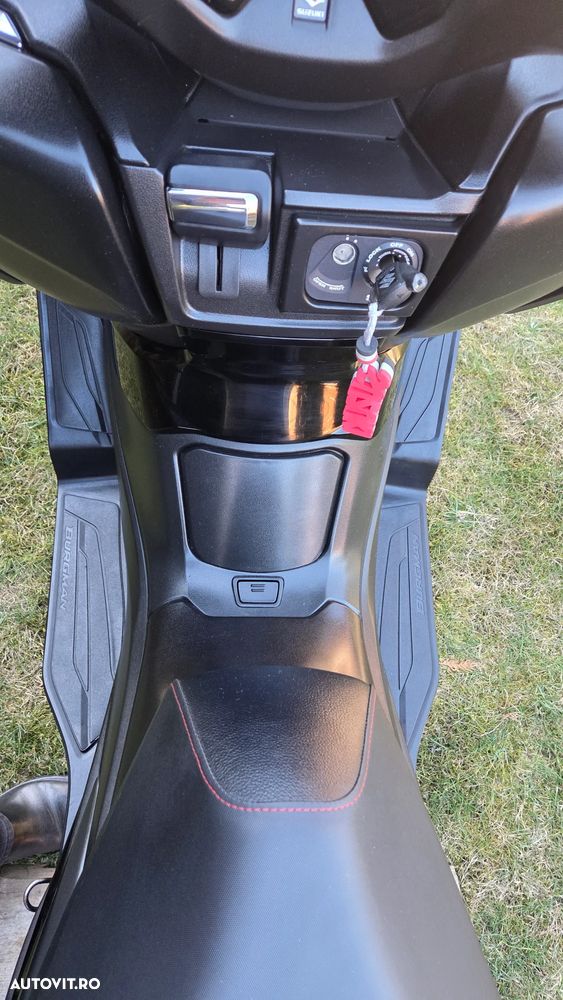 Suzuki AN 400 Burgman - 14