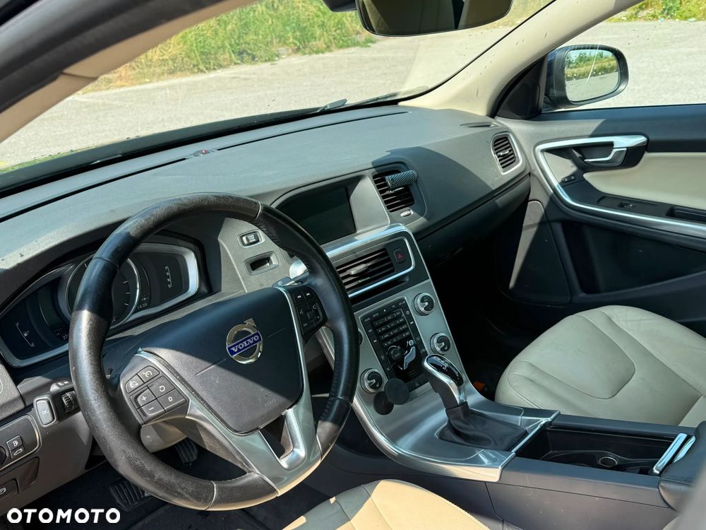 Volvo S60 D3 Drive-E Summum - 2