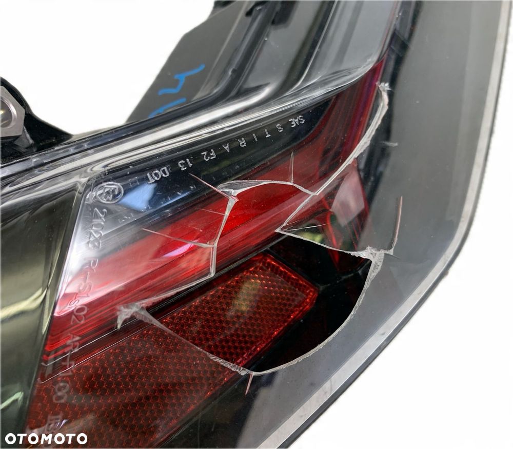 A4 LAMBORGHINI HURACAN LAMPA PRAWA TYLNA TYŁ EU 4T0945096 - 10