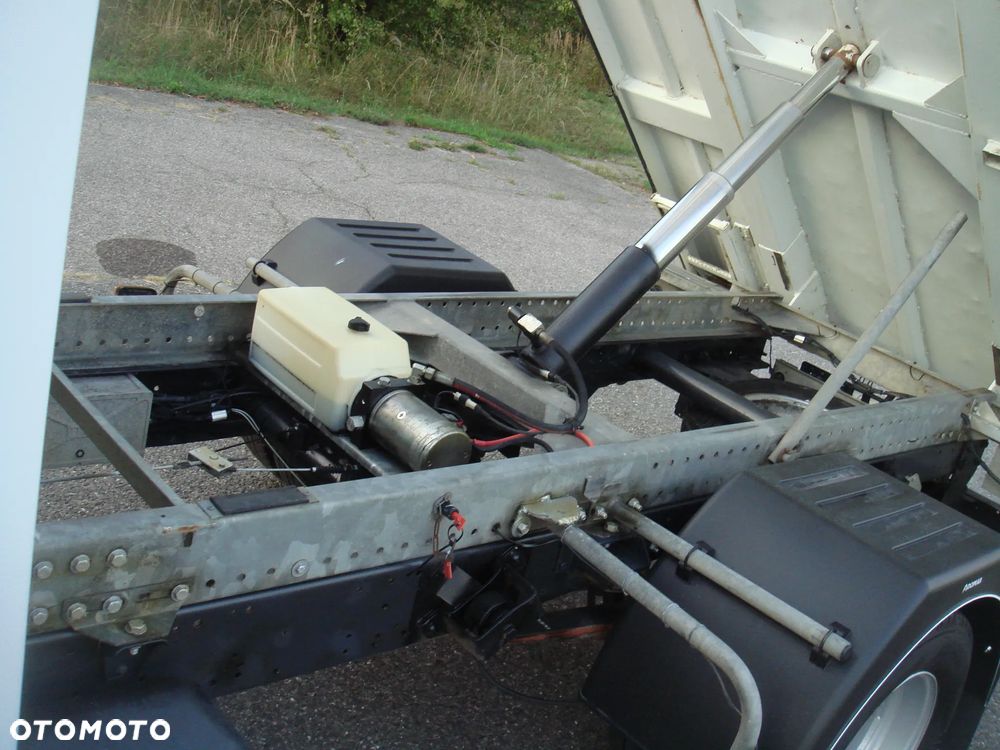 Iveco wywrotka kiper - 18