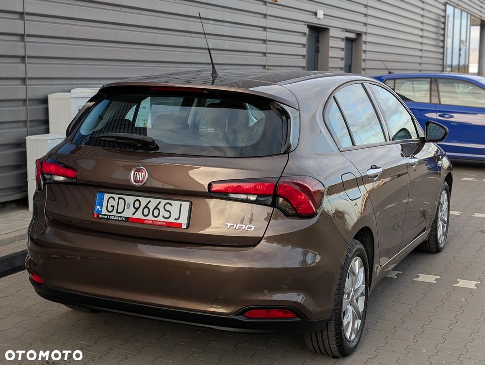 Fiat Tipo 1.4 16v Lounge EU6d - 10