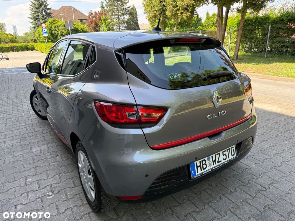 Renault Clio 1.2 16V 75 Experience - 15