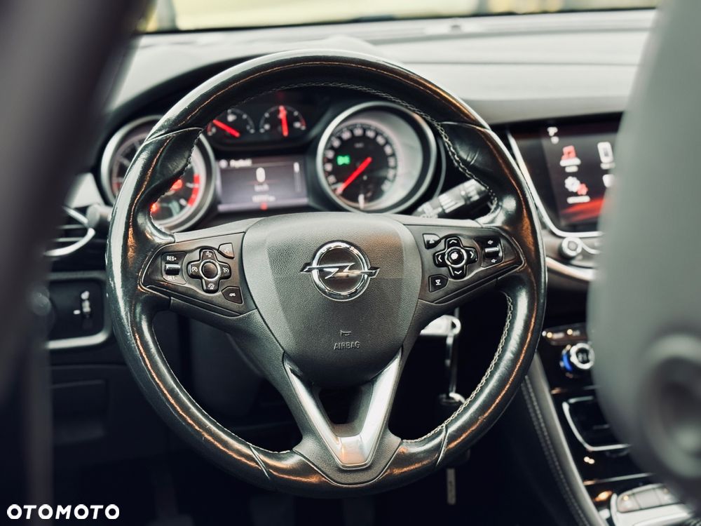 Opel Astra 1.4 Turbo Innovation - 32