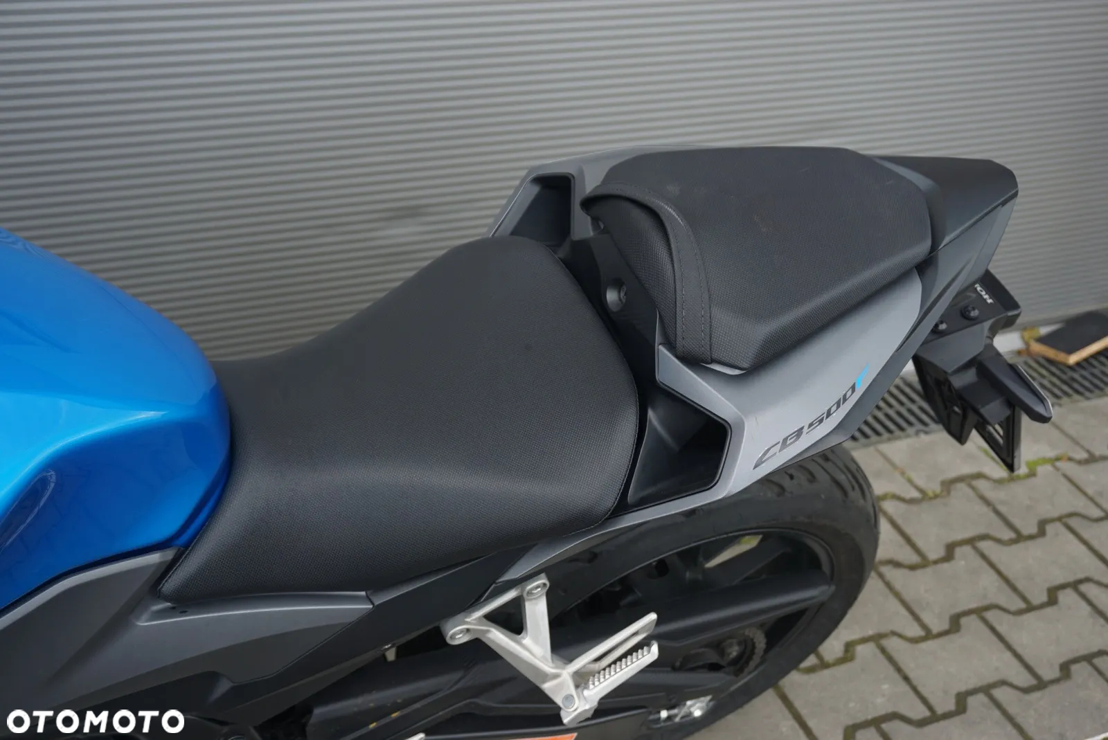 Honda CB - 10