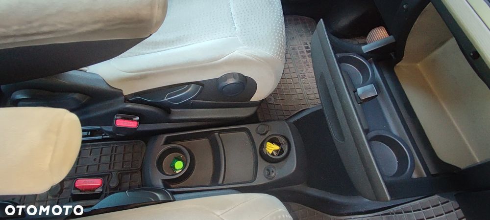Citroën C4 Picasso 2.0 HDi FAP Exclusive - 34