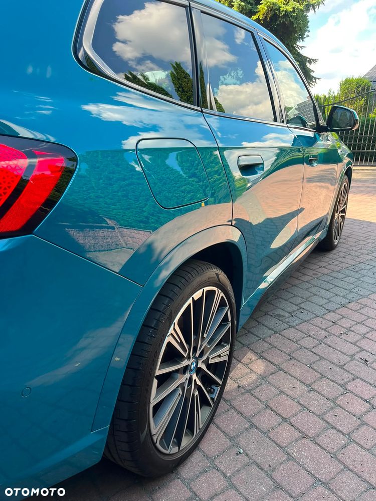 BMW iX1 xDrive30 M Sportpaket - 11