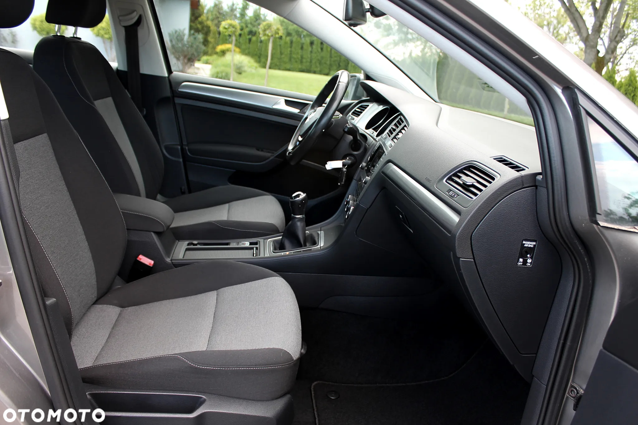 Volkswagen Golf 1.2 TSI BlueMotion Technology Comfortline - 9