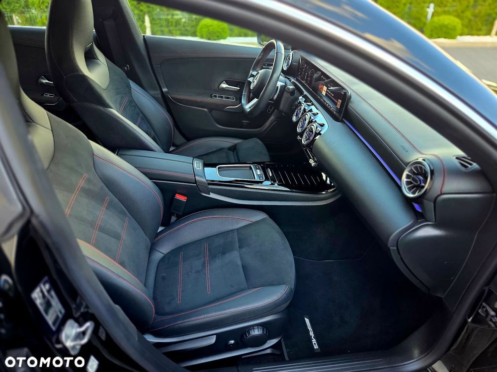 Mercedes-Benz CLA - 9