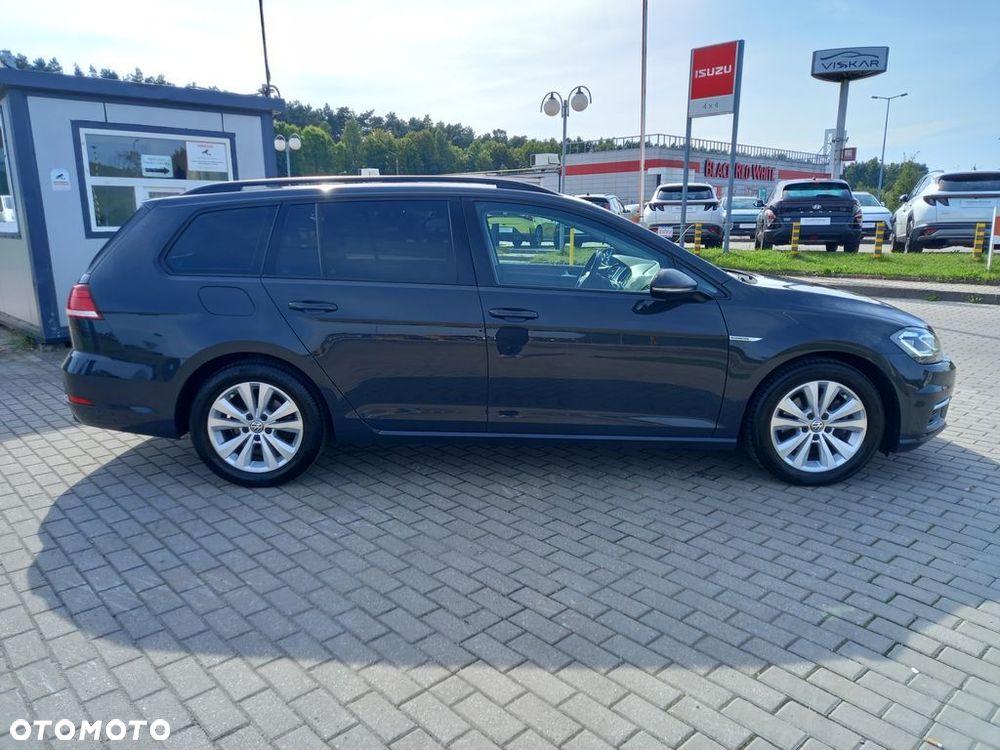 Volkswagen Golf - 6