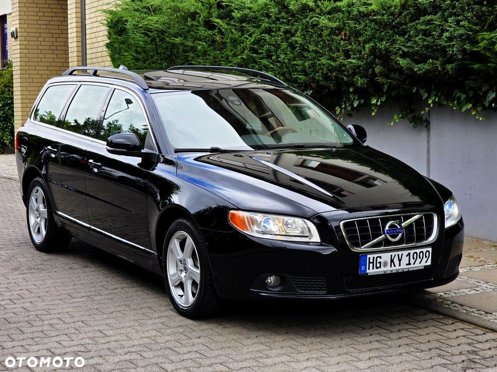 Volvo V70 D3 Summum - 1