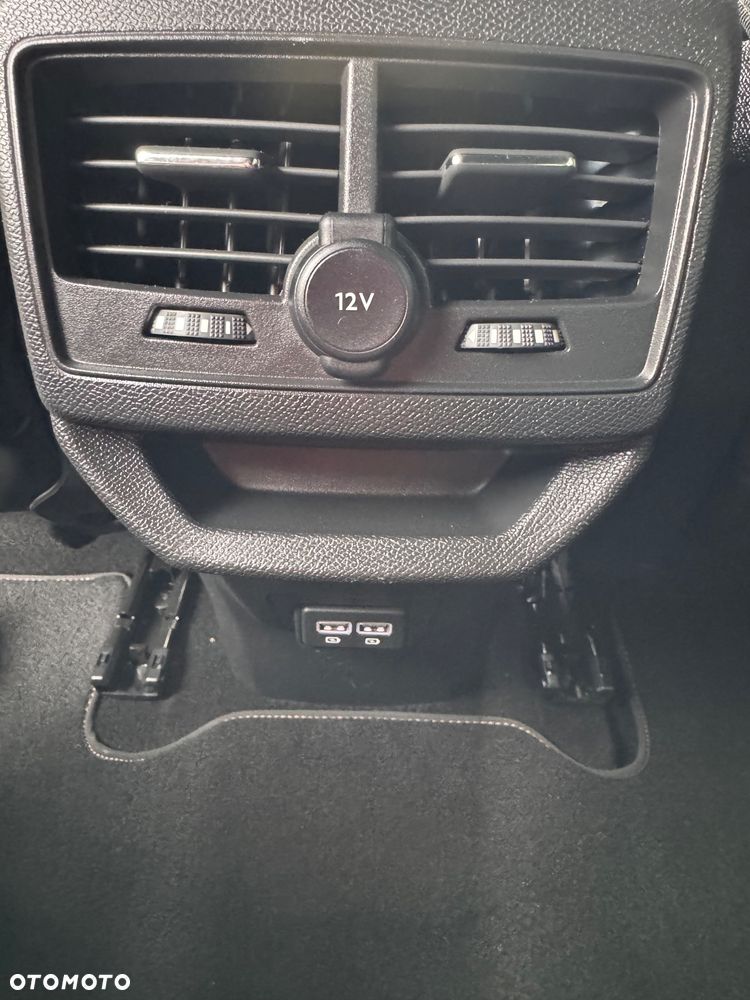 Peugeot 3008 BlueHDi 130 Stop & Start EAT8 GT Pack - 29