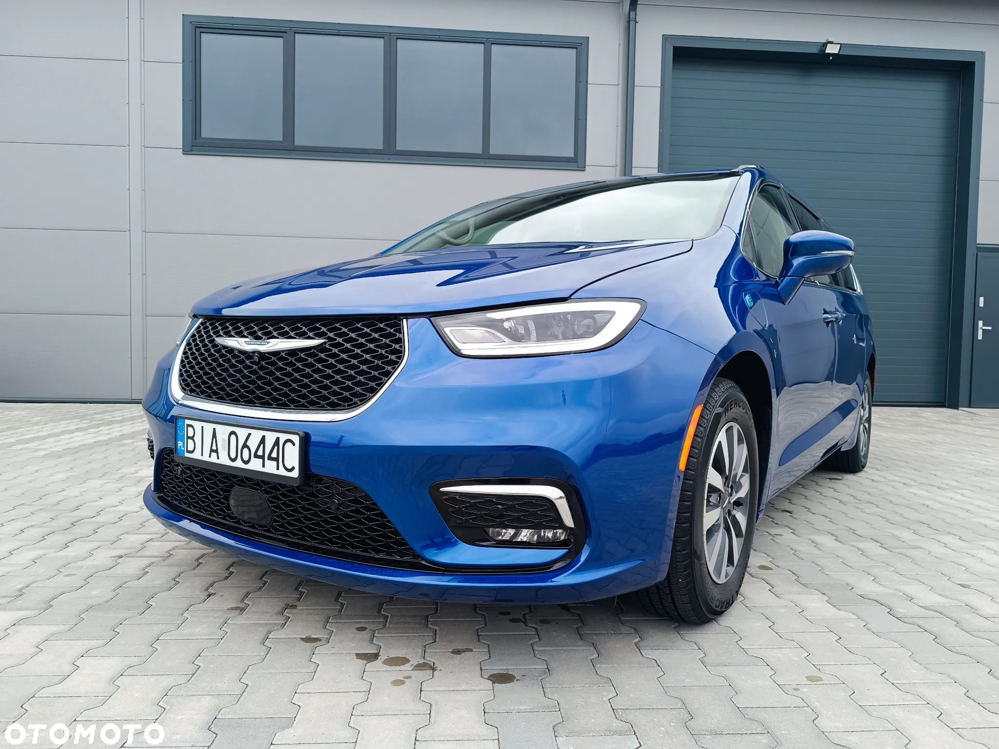 Chrysler Pacifica - 14