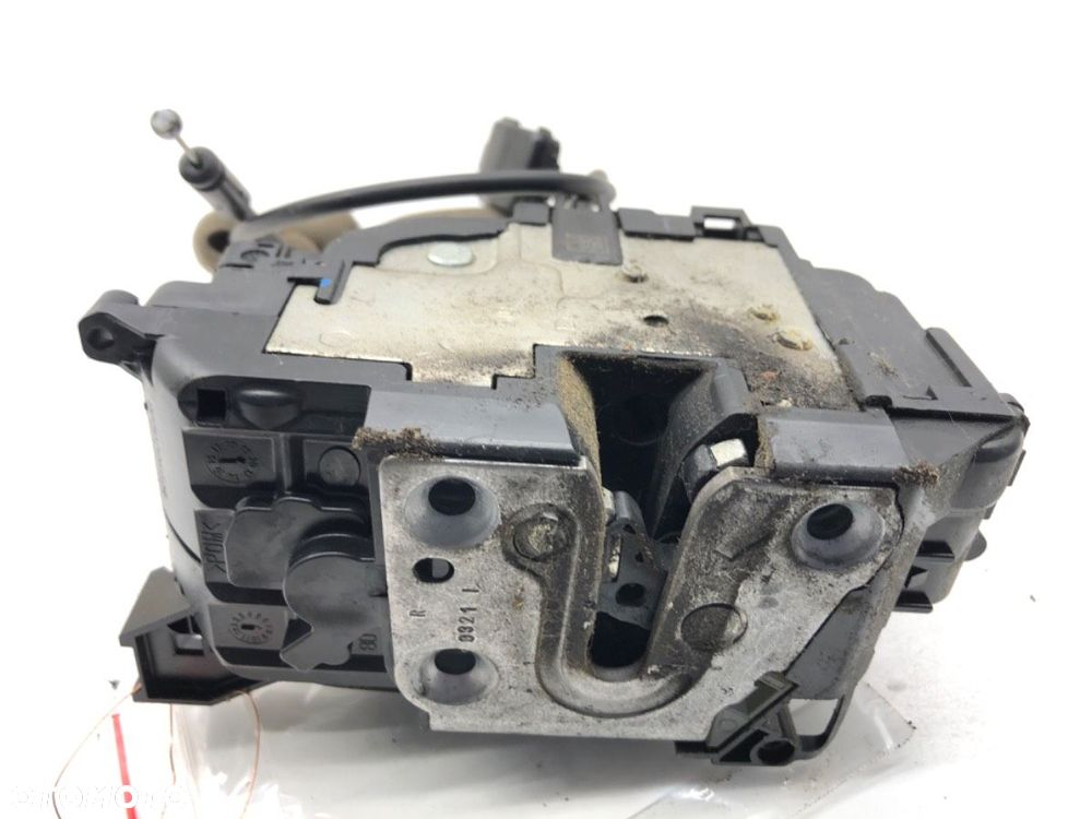 ZAMEK DRZWI PRAWY PRZÓD  RENAULT MASTER III Skrzynia (FV) 2010 - 2022 2.3 dCi 165 FWD (FV0P, FV0U, - 1