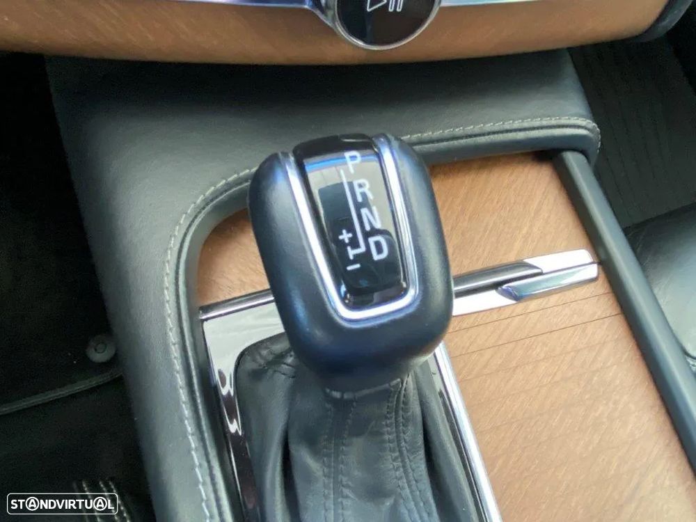 Volvo XC 90 2.0 D5 Inscription AWD - 23