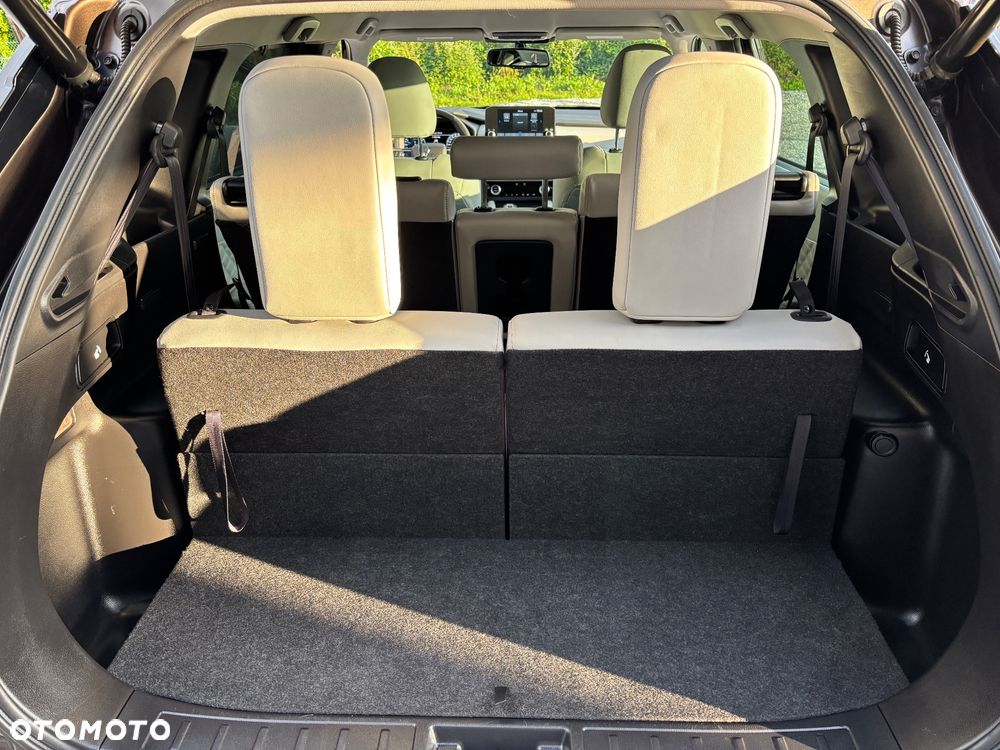 Mitsubishi Outlander - 27