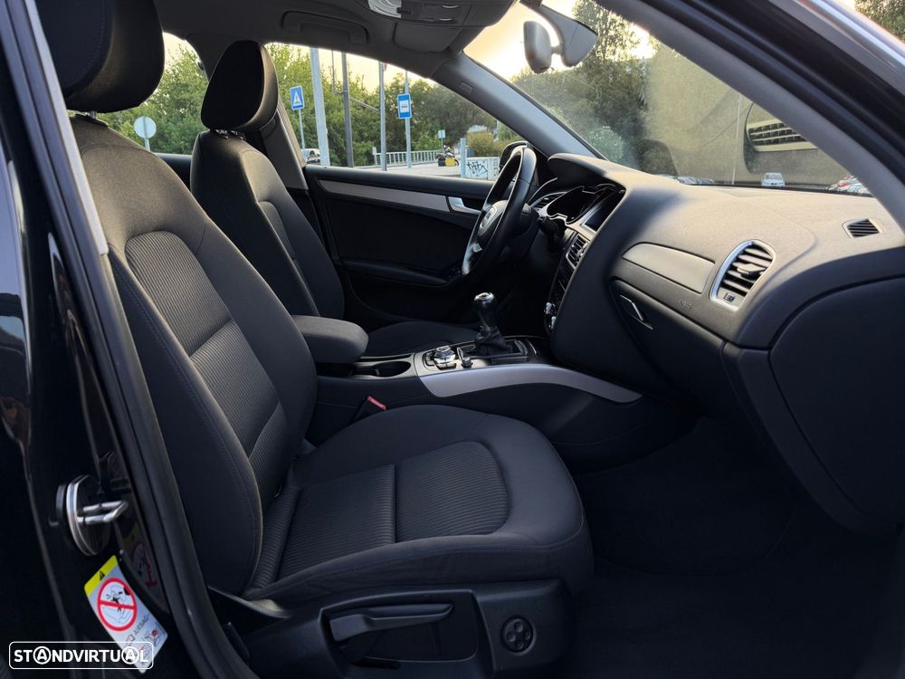 Audi A4 Avant 2.0 TDI Business Line - 43