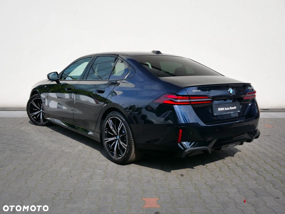 BMW Seria 5 520d xDrive - 12