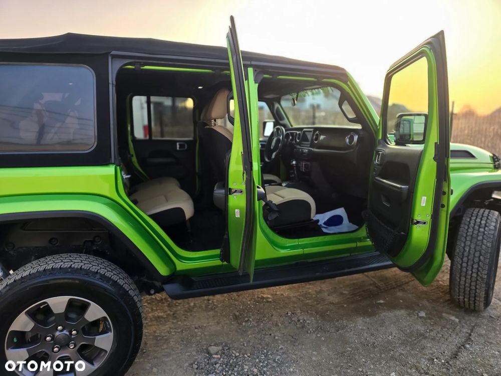 Jeep Wrangler - 13