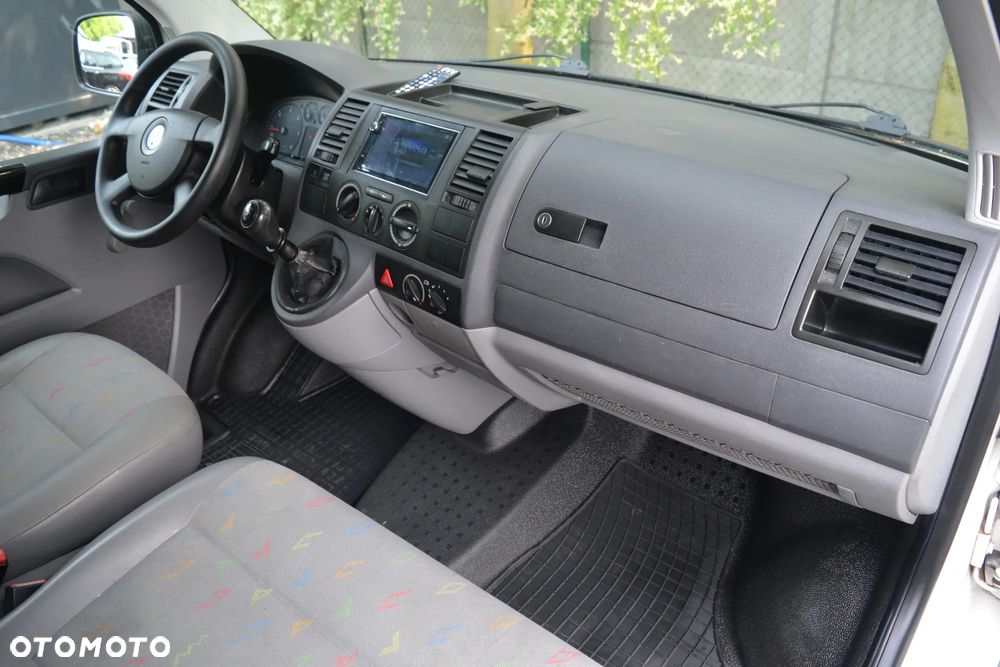 Volkswagen Transporter Caravelle Lang Comfortline - 15