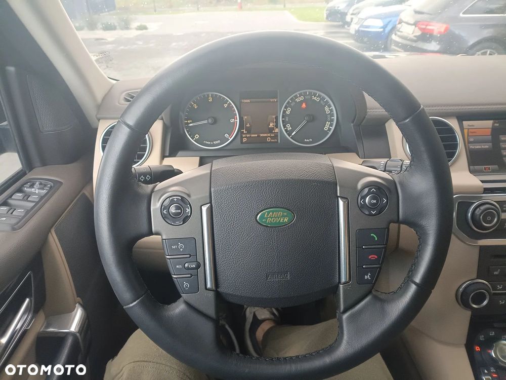 Land Rover Discovery 2.7D V6 HSE - 28