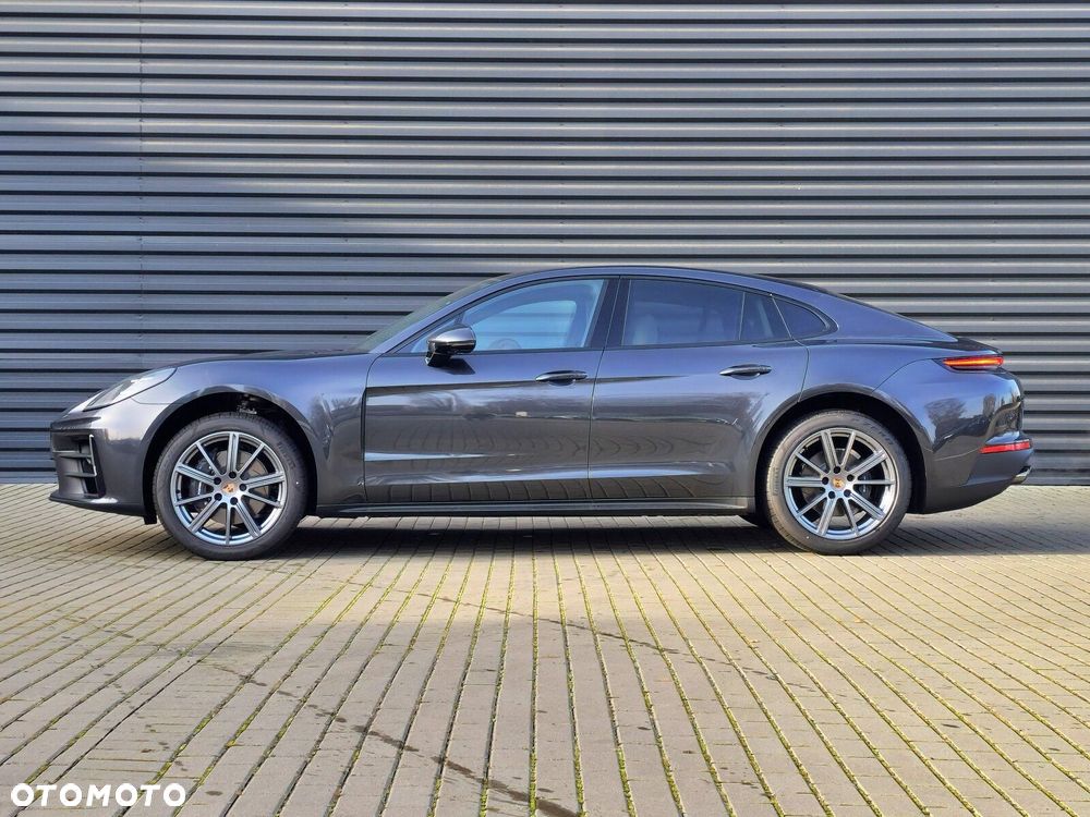 Porsche Panamera - 3