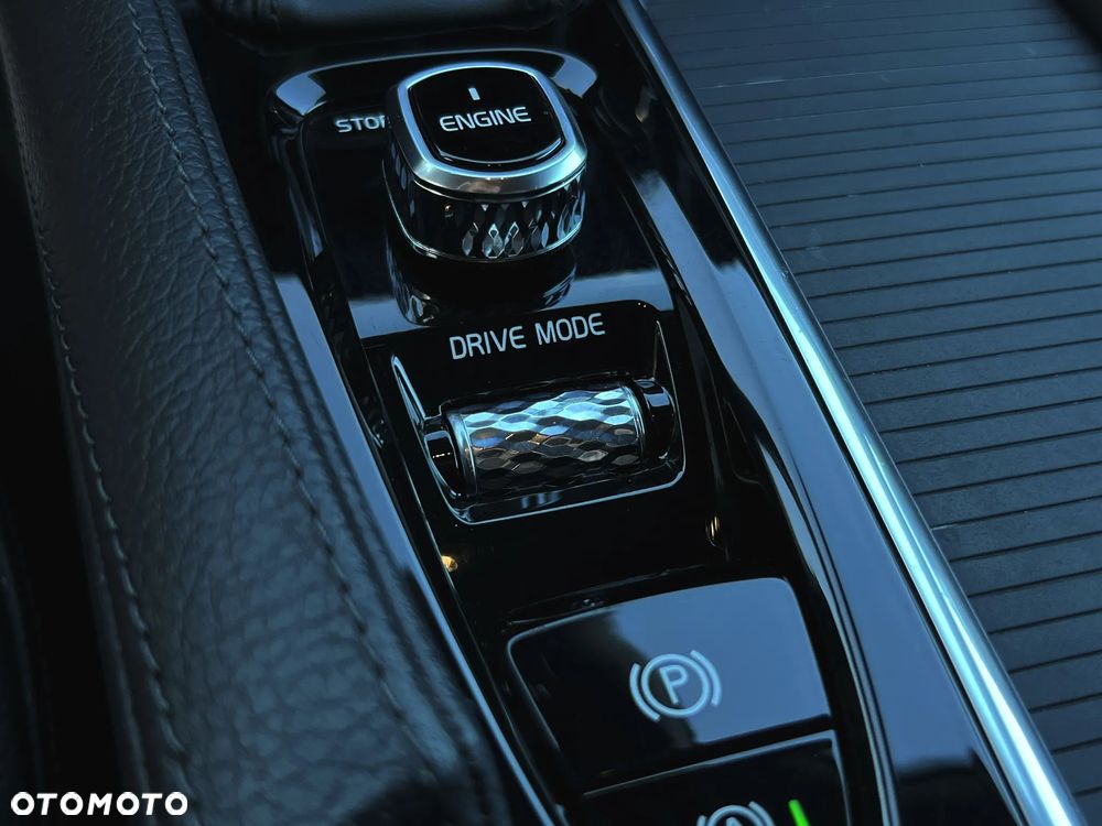 Volvo V90 D4 Geartronic Momentum - 31