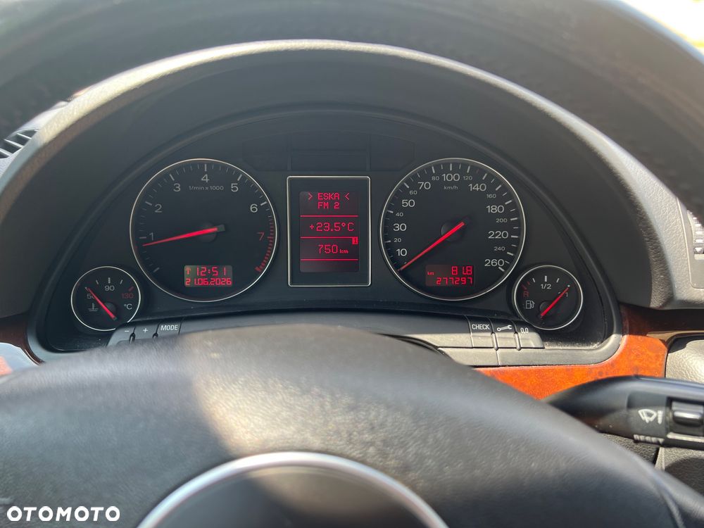 Audi A4 Avant - 13