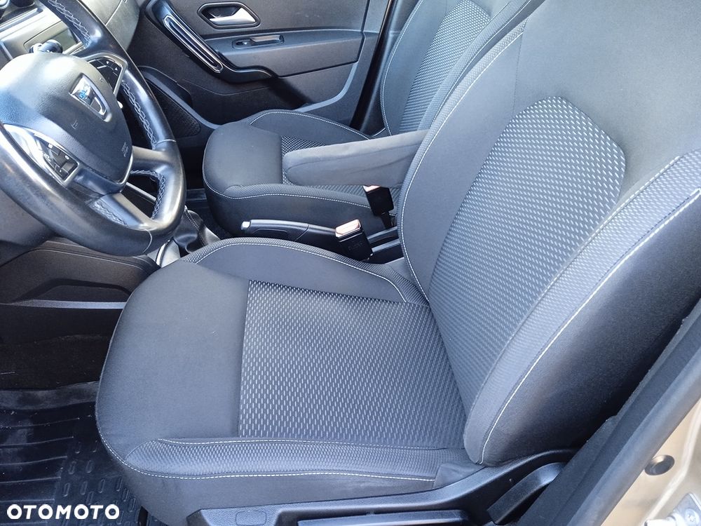 Dacia Duster SCe 115 4x2 Laureate - 10