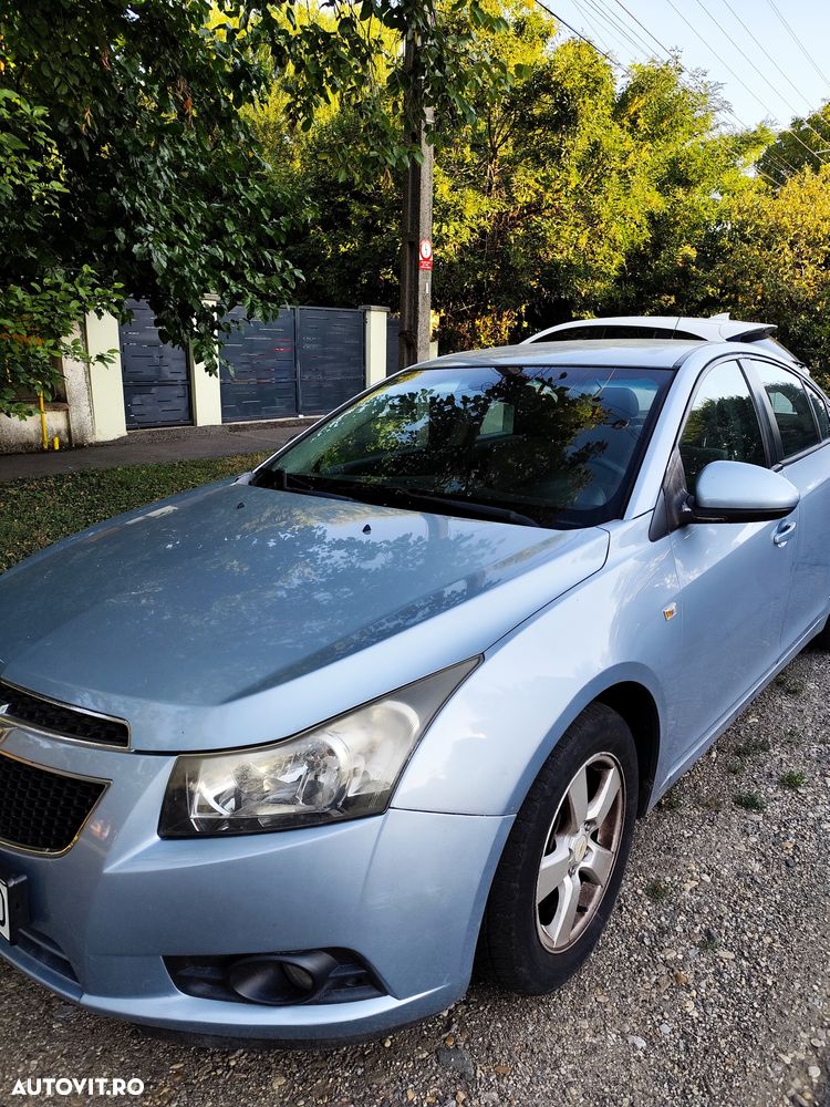 Chevrolet Cruze 1.6 Ecotec LS+ - 2