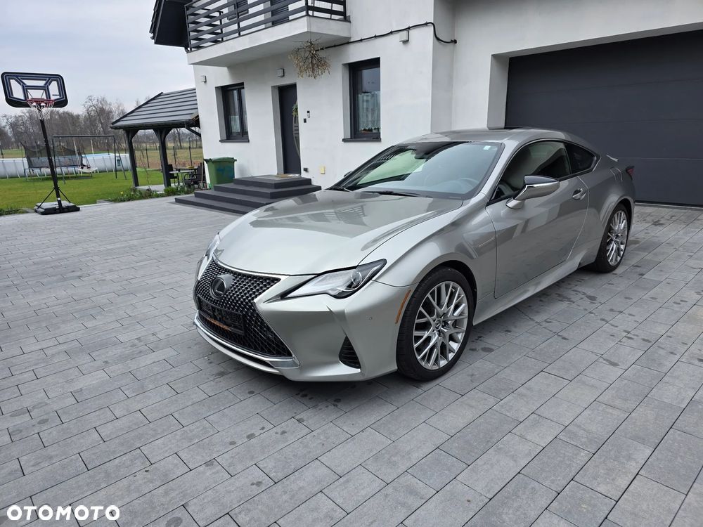 Lexus RC - 1