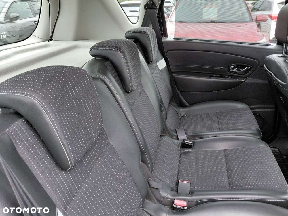 Renault Scenic - 17