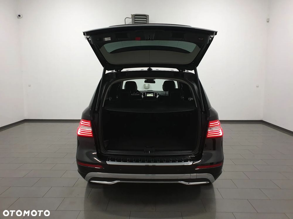 Mercedes-Benz ML 350 BlueTec 4-Matic - 34