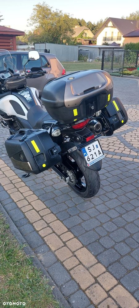 Suzuki DL - 16