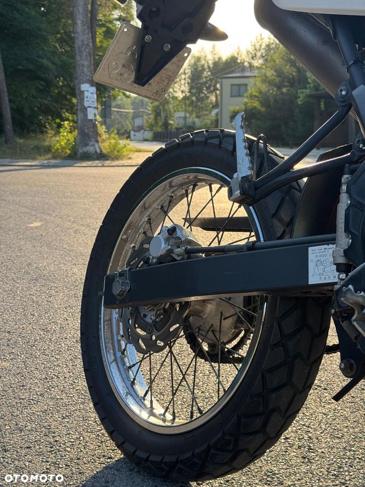 Yamaha WR - 13