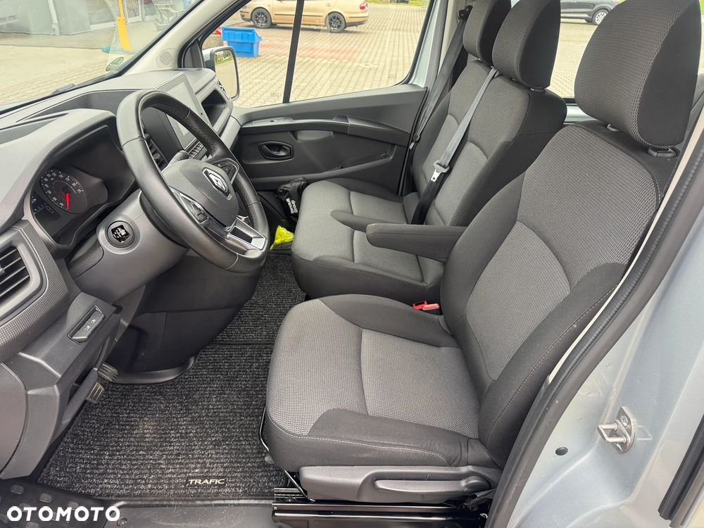 Renault TRAFIC - 9