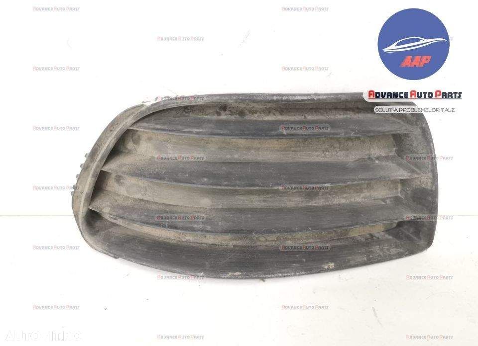 Grila proiector stanga originala in stare buna Fiat Punto 2 [facelift] - 2