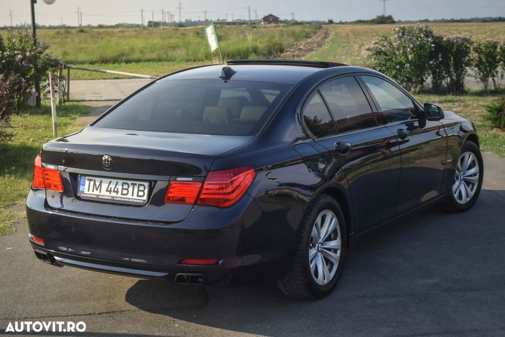 BMW Seria 7 750i Aut. - 5