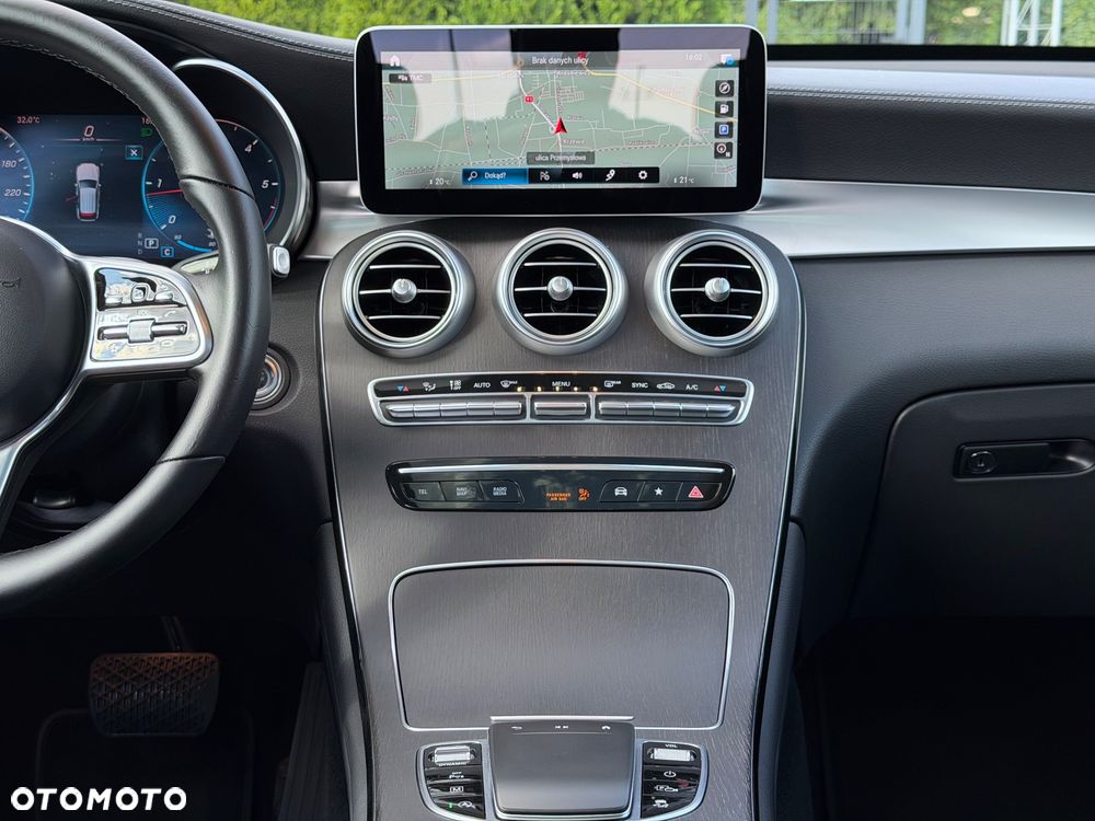 Mercedes-Benz GLC - 23