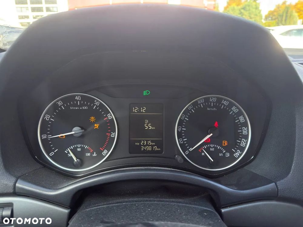 Skoda Octavia 1.6 - 11