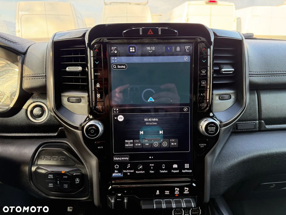 RAM 1500 Crew Cab Shortbed Laramie - 15