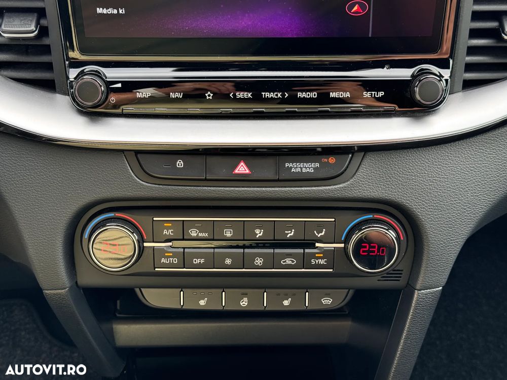 Kia Ceed 1.5 T-GDI 7DCT MHEV GT Line - 16