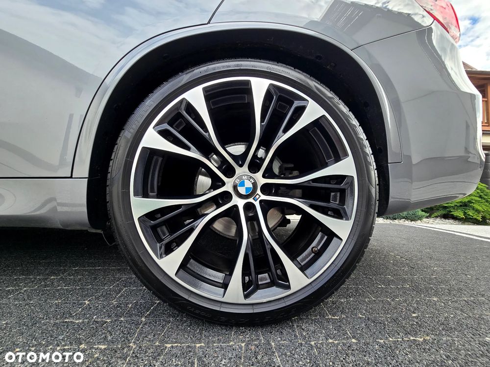 BMW X5 xDrive40d - 14