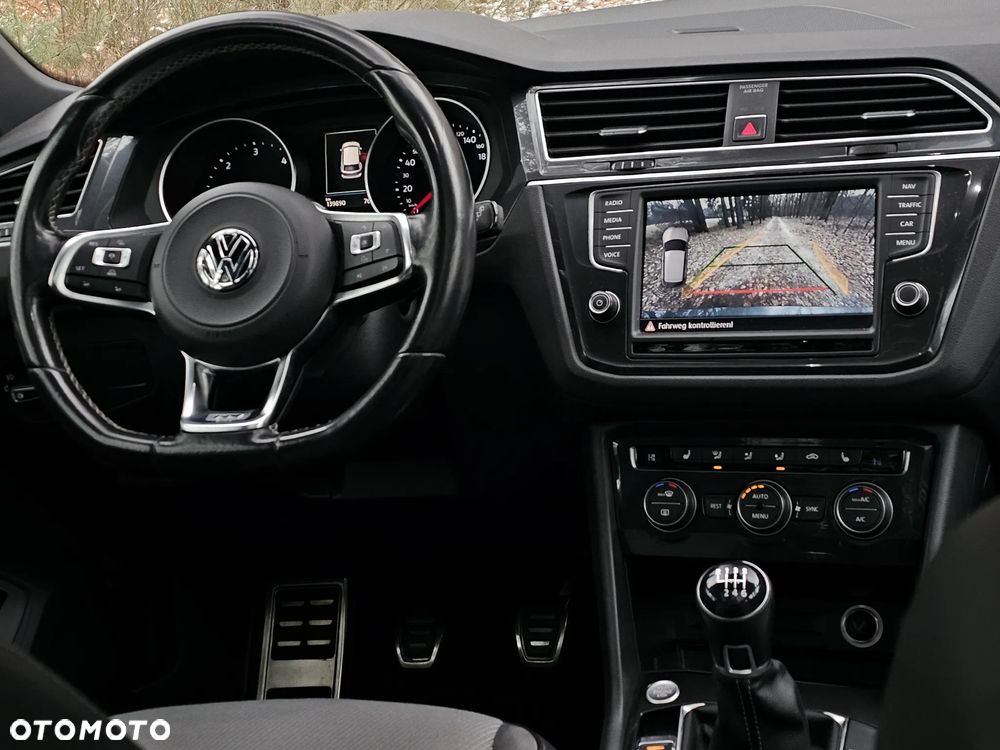 Volkswagen Tiguan 2.0 TDI SCR R-Line - 17