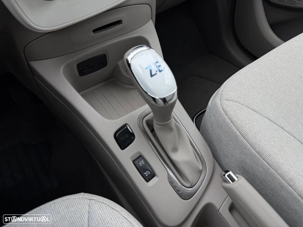 Renault Zoe (c/ Bateria) 41 kwh Intens - 19