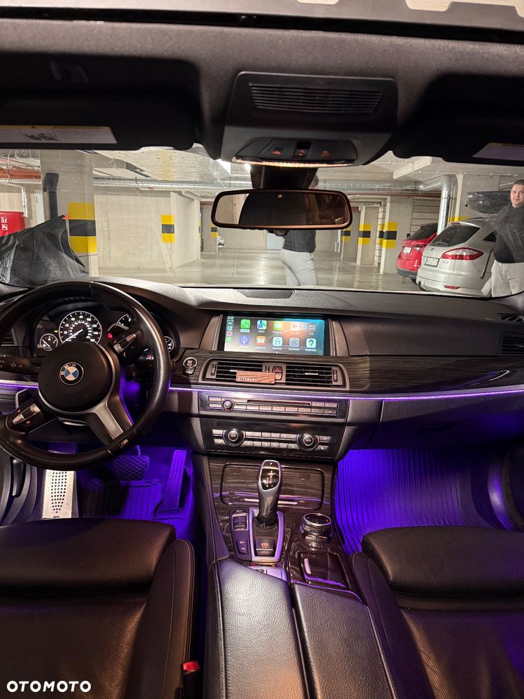 BMW Seria 5 535i xDrive - 32